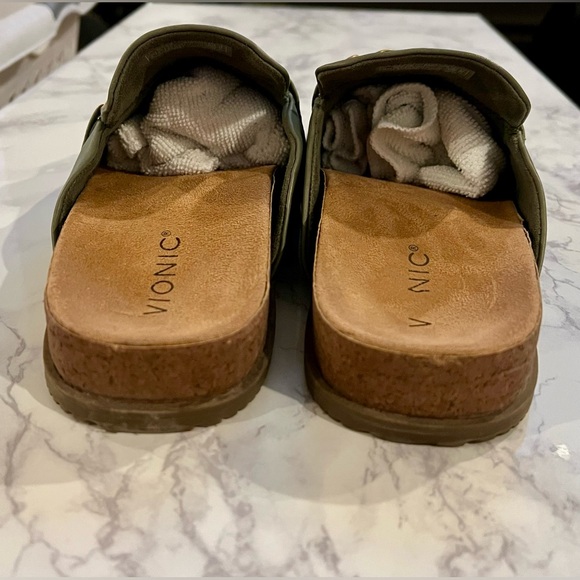 Vionic Georgie Mule | Green | Size 9 - Picture 4 of 12